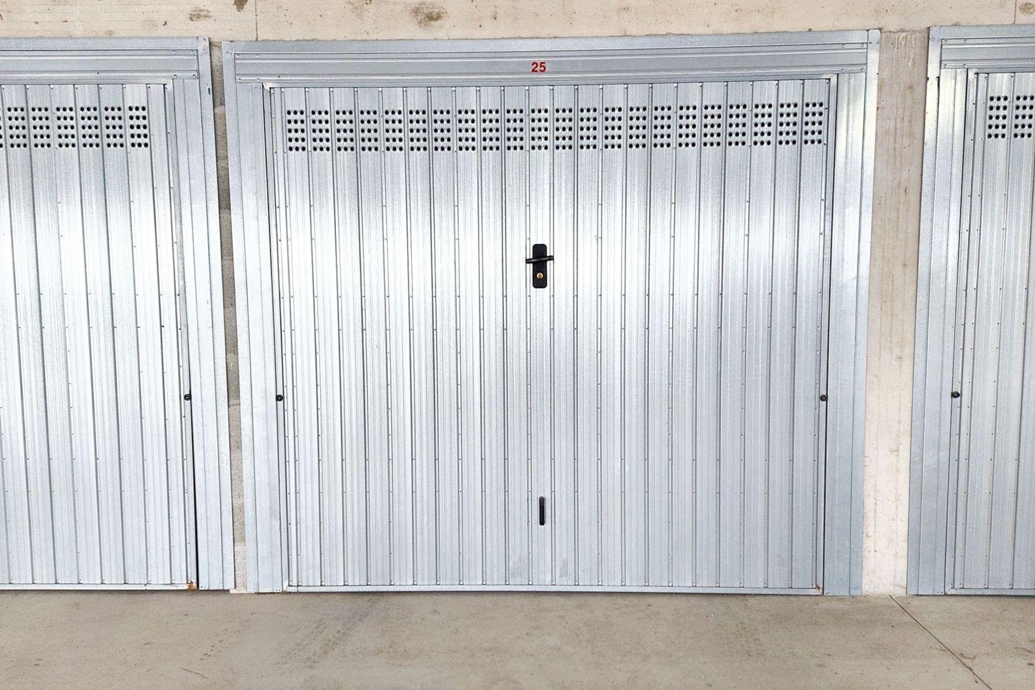 Garaje de 1 habitación en Campodolcino, Italy No. 207961