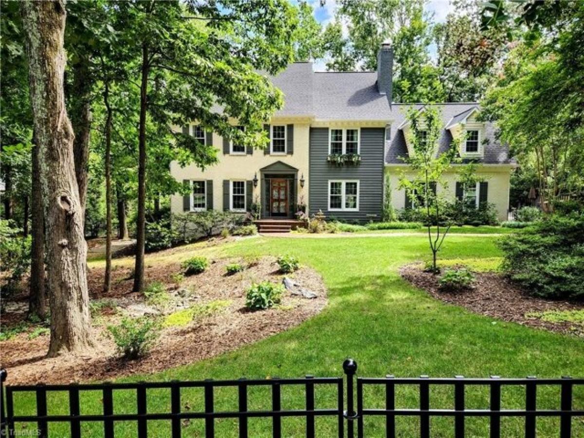 5 bedrooms House in Greensboro, USA No. 431600