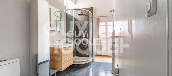 3 bedrooms House in Colombes, France No. 175255 9