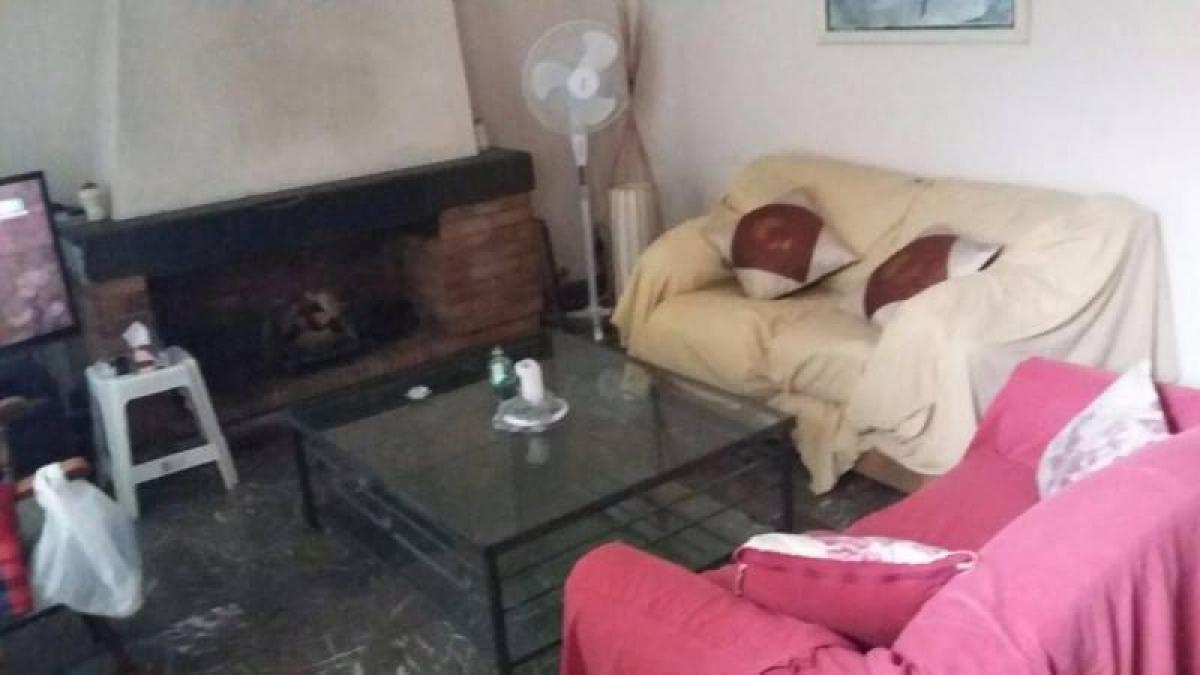 4 bedrooms House in Avellaneda, Argentina No. 9218