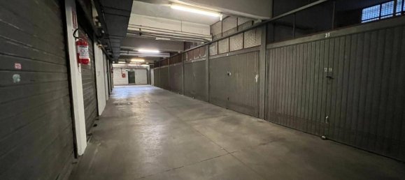 24m² Garage in Rome, Italy No. 101930 3
