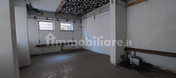 Коммерческая недвижимость 1185м² в Липомо, Италия № 319658 10