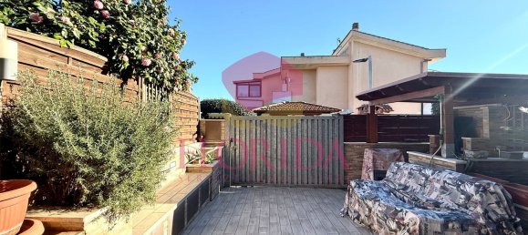 Casa de 3 dormitorios en Ardea, Italy No. 335769 2