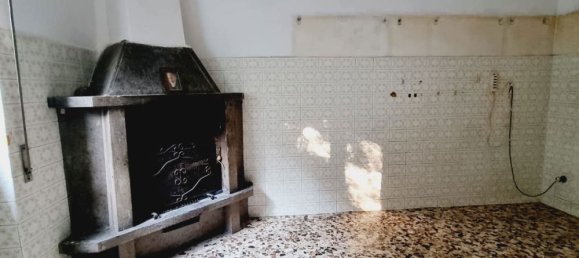 2 bedrooms Apartment in Aprilia, Italy No. 329361 9