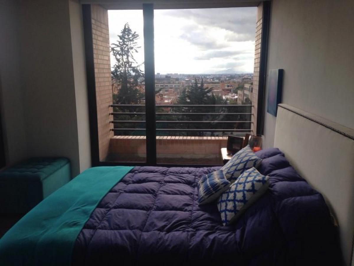 2 bedrooms House in Bogota, Colombia No. 13200