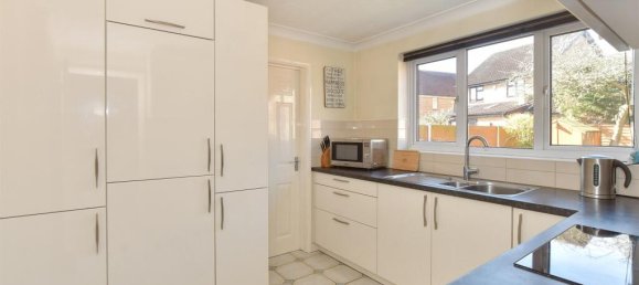 4 bedrooms House in Wickford, United Kingdom No. 4051 4