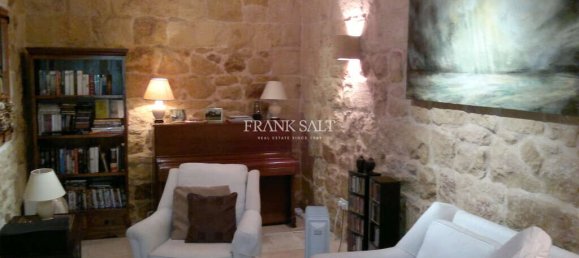 4 غرف نوم منزل في Mosta, Malta رقم 3268 4