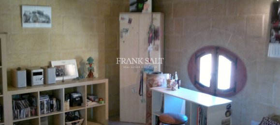 4 غرف نوم منزل في Mosta, Malta رقم 3268 13