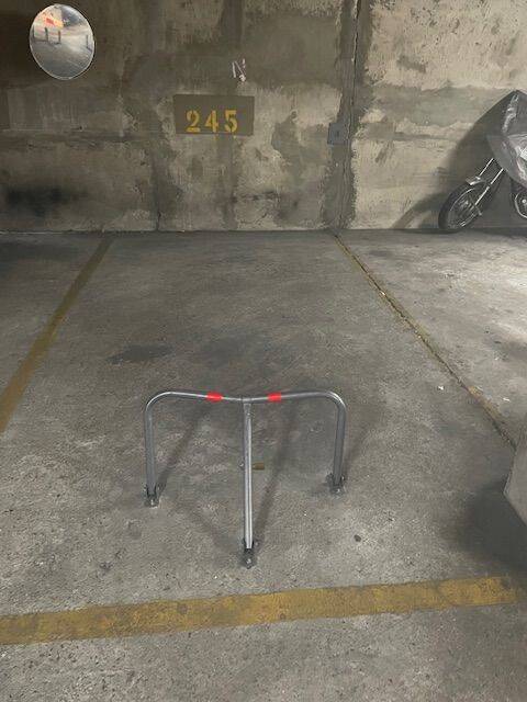  موقف سيارات في Levallois-Perret, France 12متر مربع رقم 334302