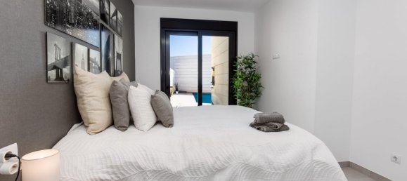 3 Schlafzimmer Villa in Pilar de la Horadada, Spain, Nr. 6885 13