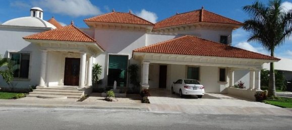 Casa de 4 dormitorios en Yucatán, Mexico No. 186982 2