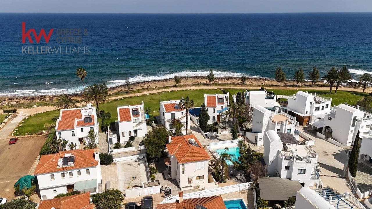 4 dormitorios adosado en venta en Paralimni, Ammochostos, Cyprus № 175014