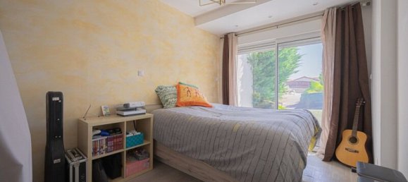 2 Schlafzimmer Haus in Montaigut-sur-Save, France, Nr. 339670 5