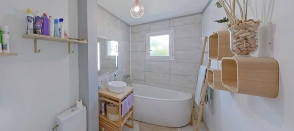 2 Schlafzimmer Haus in Montaigut-sur-Save, France, Nr. 339670 6