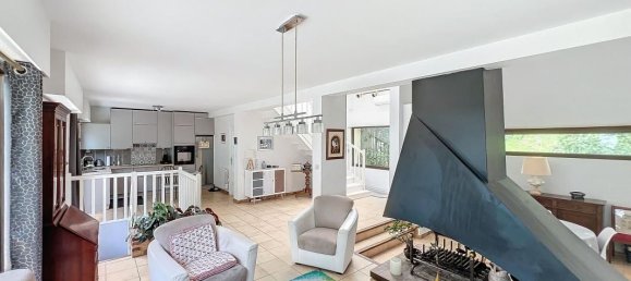 3 Schlafzimmer Haus in Itteville, France, Nr. 176230 2