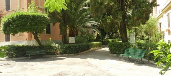 Квартира с 3 комнатами в Рим, Италия № 190718 6