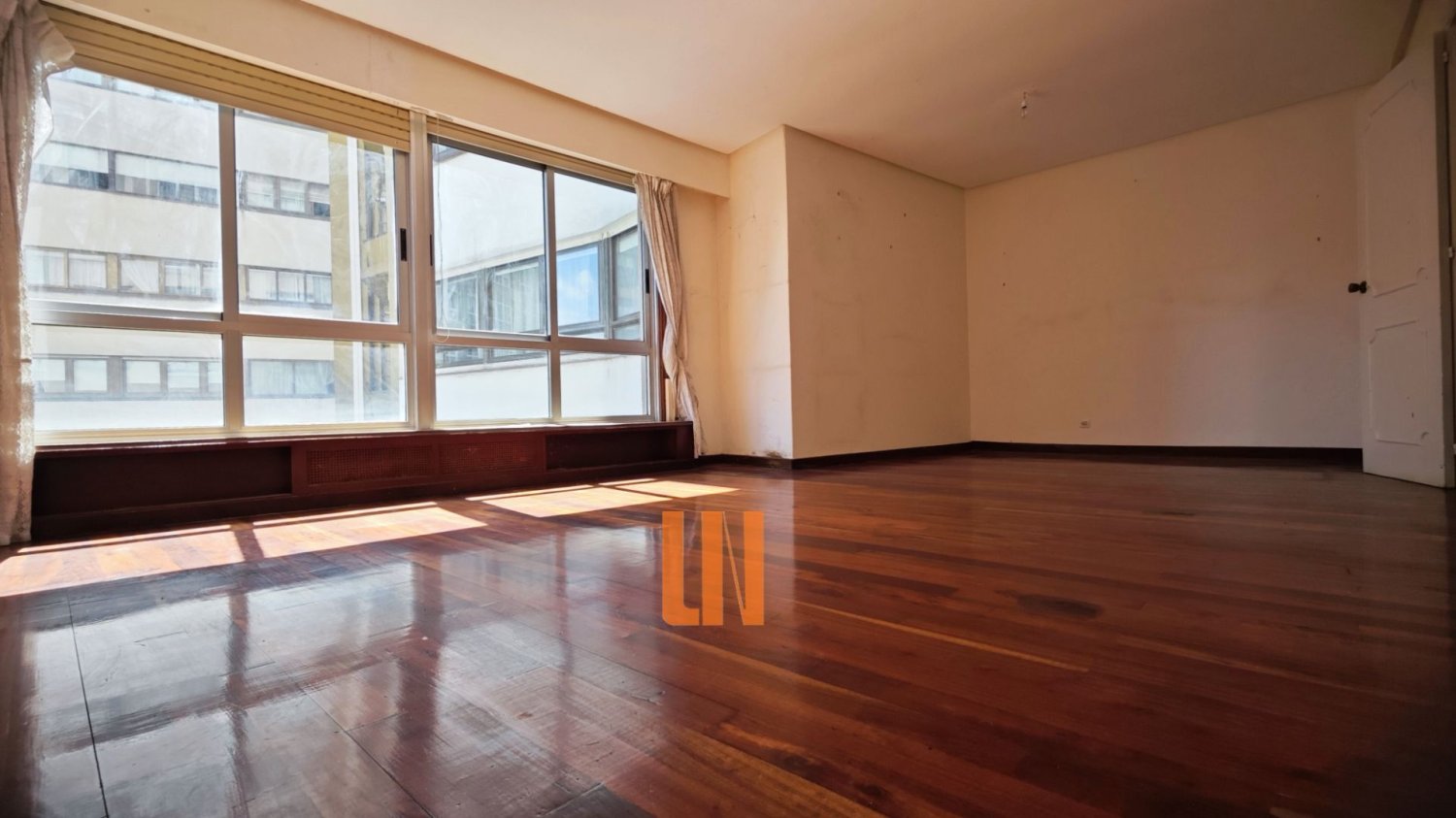 4 bedrooms Apartment in A Coruna, Spain No. 242772