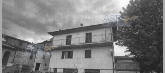 Apartamento de 6 dormitorios en Fabriano, Italy No. 318882 28