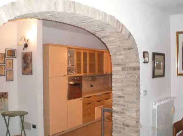 6 rooms House in Gissi, Italy No. 111417
