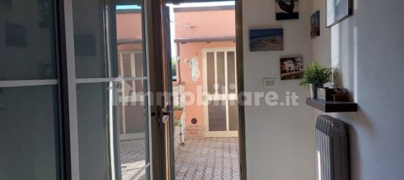 2 bedrooms Villa in Ferrara, Italy No. 93246 13