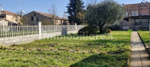 2 bedrooms Villa in Ferrara, Italy No. 93246 2