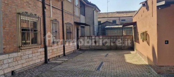 2 bedrooms Villa in Ferrara, Italy No. 93246 21