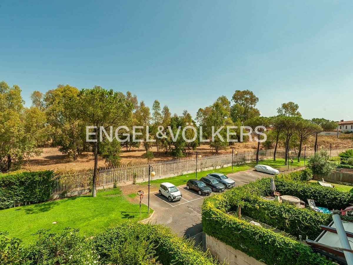 2 bedrooms Apartment in Rome, Italy No. 311811