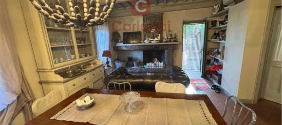 4-salle Appartement à Massa e Cozzile, Italy No. 286158 2