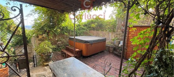 4-salle Appartement à Massa e Cozzile, Italy No. 286158 20