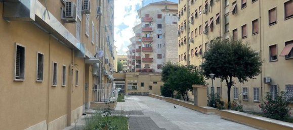 2 bedrooms Apartment in Rome, Italy No. 330880 3