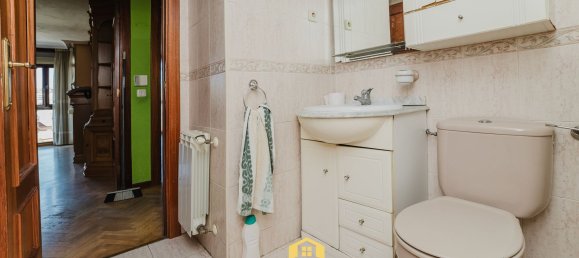 4 bedrooms Apartment in Madrid, Spain No. 137613 10