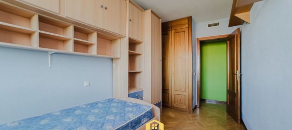 4 bedrooms Apartment in Madrid, Spain No. 137613 16