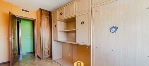 4 bedrooms Apartment in Madrid, Spain No. 137613 14