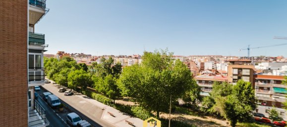 4 bedrooms Apartment in Madrid, Spain No. 137613 24