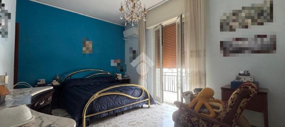 Квартира с 4 комнатами в Портичи, Италия № 110524 11