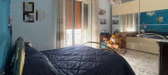 Квартира с 4 комнатами в Портичи, Италия № 110524 12