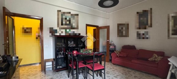 Квартира с 4 комнатами в Портичи, Италия № 110524 3