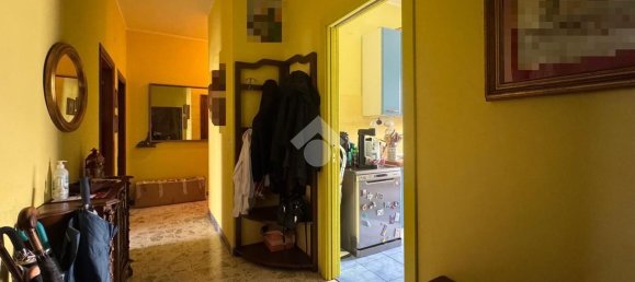 Квартира с 4 комнатами в Портичи, Италия № 110524 7