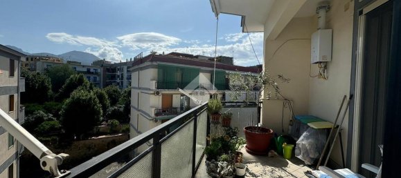 Квартира с 4 комнатами в Портичи, Италия № 110524 19