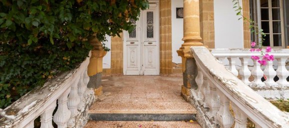 5 bedrooms House in Nicosia, Cyprus No. 16423 12