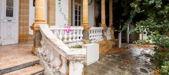 5 bedrooms House in Nicosia, Cyprus No. 16423 4