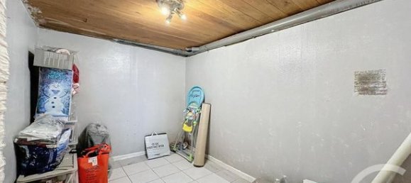 Casa de 3 dormitorios en Val-d'Oise, France No. 359398 12