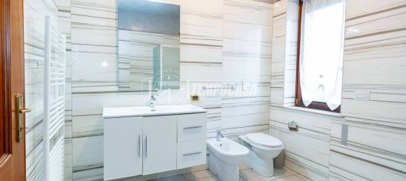 3 Schlafzimmer Wohnung in Caravaggio, Italy, Nr. 140252 14