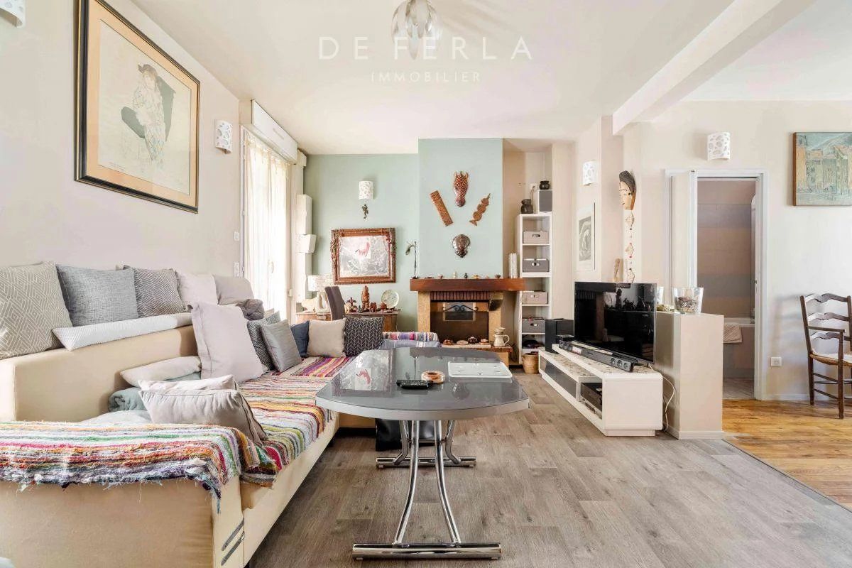 Дом с 3 спальнями в Дранси, Франция № 299656