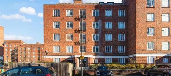 2 bedrooms Apartment in London, United Kingdom No. 9648 6