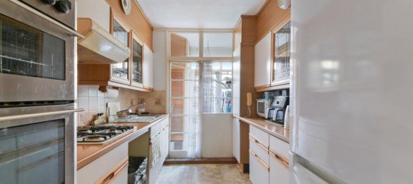 2 bedrooms Apartment in London, United Kingdom No. 9648 3