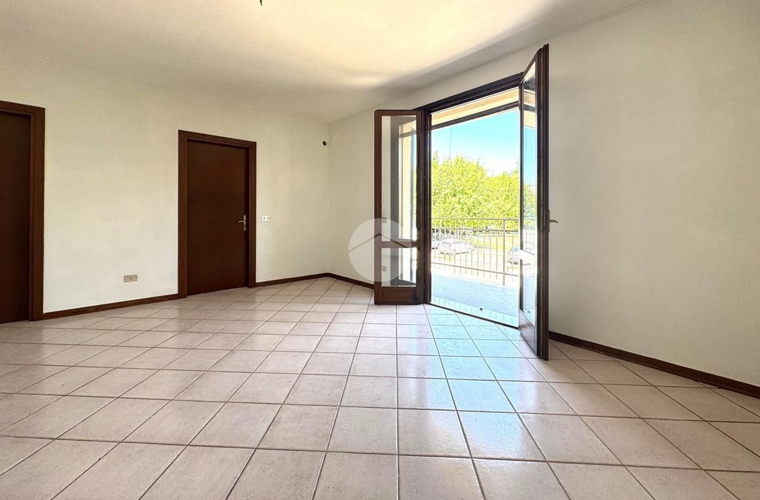 3 rooms Apartment in Curtatone, Italy No. 338419