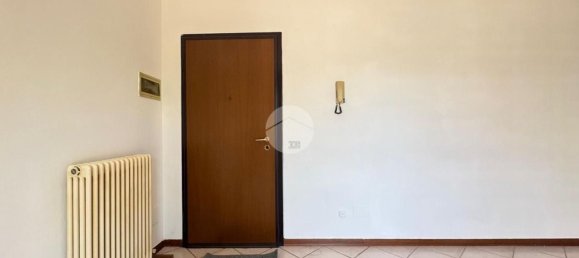 3 rooms Apartment in Curtatone, Italy No. 338419 3