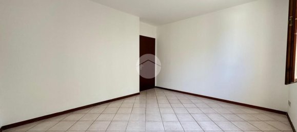 3 rooms Apartment in Curtatone, Italy No. 338419 10