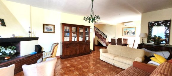 8-Zimmer Villa in Rome, Italy, Nr. 286761 3